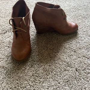LUCKY BRAND Leather wedge bootie